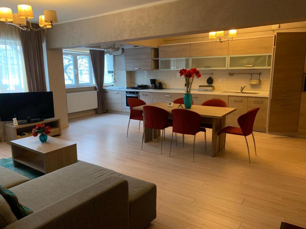 Apartament Reset Club 브러일라 외부 사진